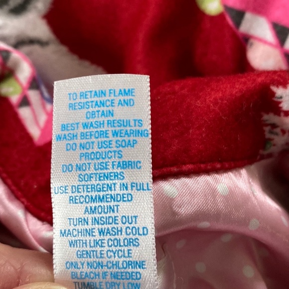 Nick & Nora Kittens Red Flannel Holiday Pajama Top Button Front - Picture 11 of 11